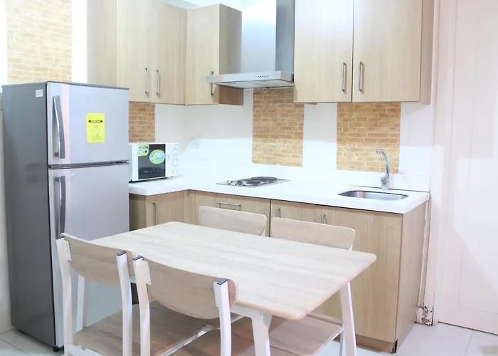 A2j Huge Modern Luxury 2br Balcony Near Ever Gotesco Manila