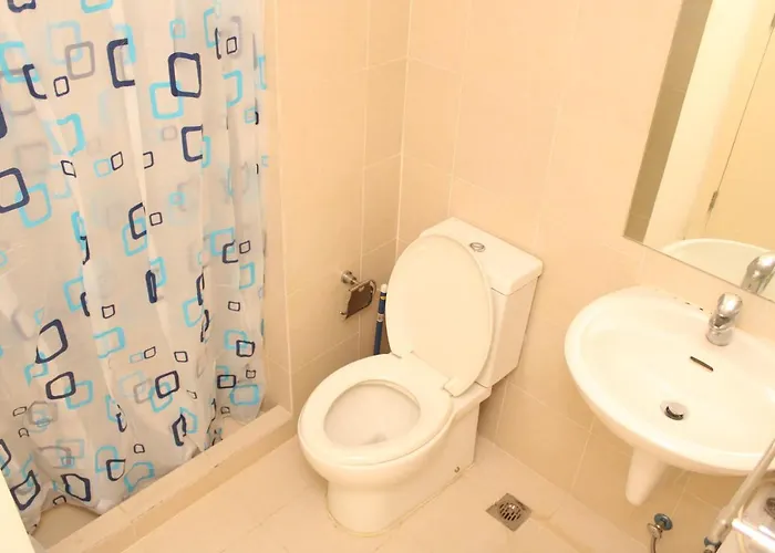 A2j Huge Modern Luxury 2br Balcony Near Ever Gotesco Apartment Manila