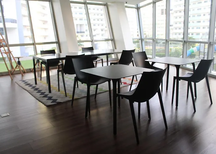 Apartment A2j Huge Modern Luxury 2br Balcony Near Ever Gotesco Manila