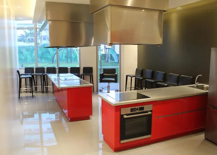A2j Huge Modern Luxury 2br Balcony Near Ever Gotesco * Manila