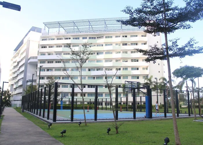 A2j Huge Modern Luxury 2br Balcony Near Ever Gotesco *