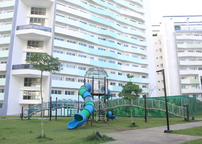 A2j Huge Modern Luxury 2br Balcony Near Ever Gotesco Apartment Manila