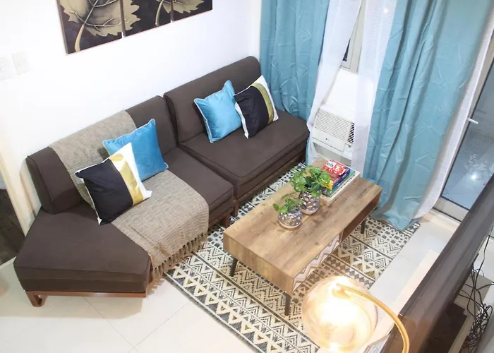 A2j Huge Modern Luxury 2br Balcony Near Ever Gotesco Apartment Manila