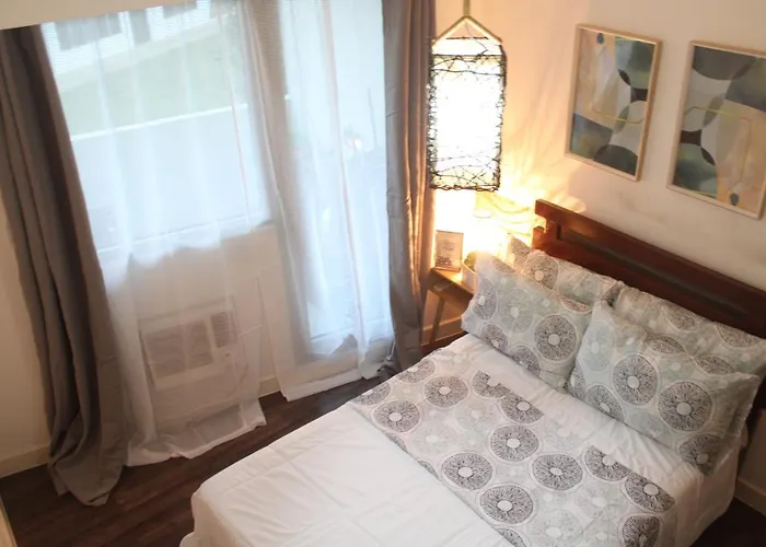 A2j Huge Modern Luxury 2br Balcony Near Ever Gotesco Apartment