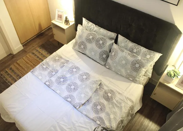 Apartment A2j Huge Modern Luxury 2br Balcony Near Ever Gotesco *